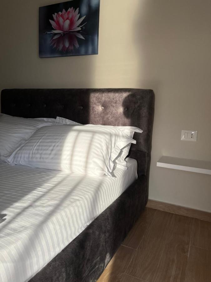 Lotus Apartments Vlore Bagian luar foto