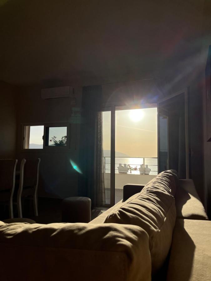 Lotus Apartments Vlore Bagian luar foto