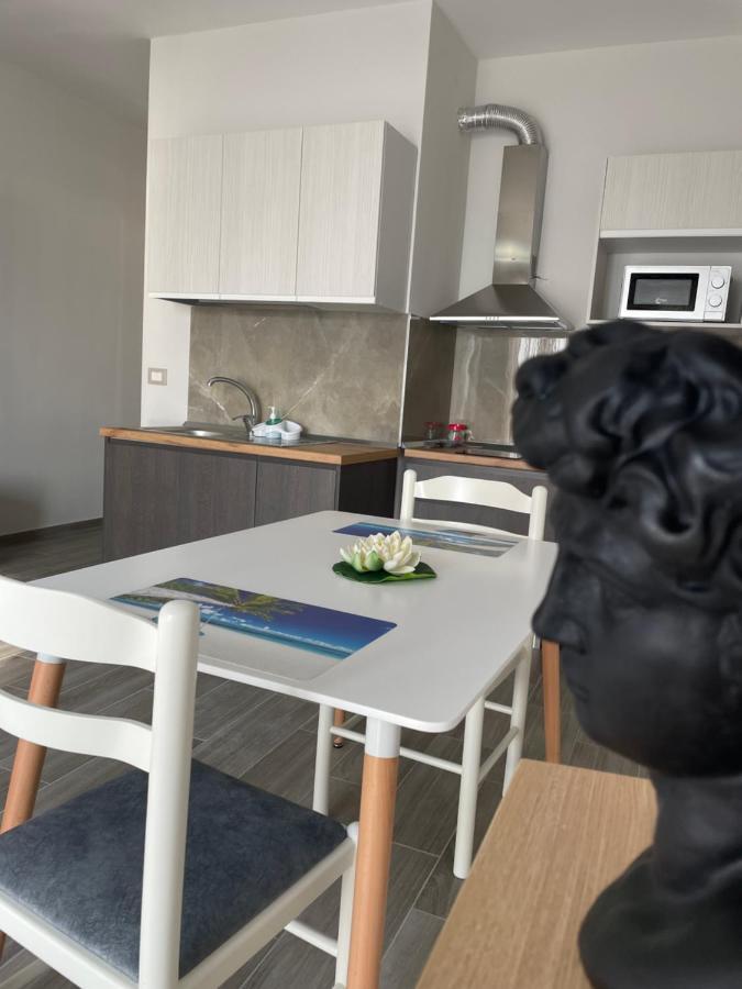 Lotus Apartments Vlore Bagian luar foto