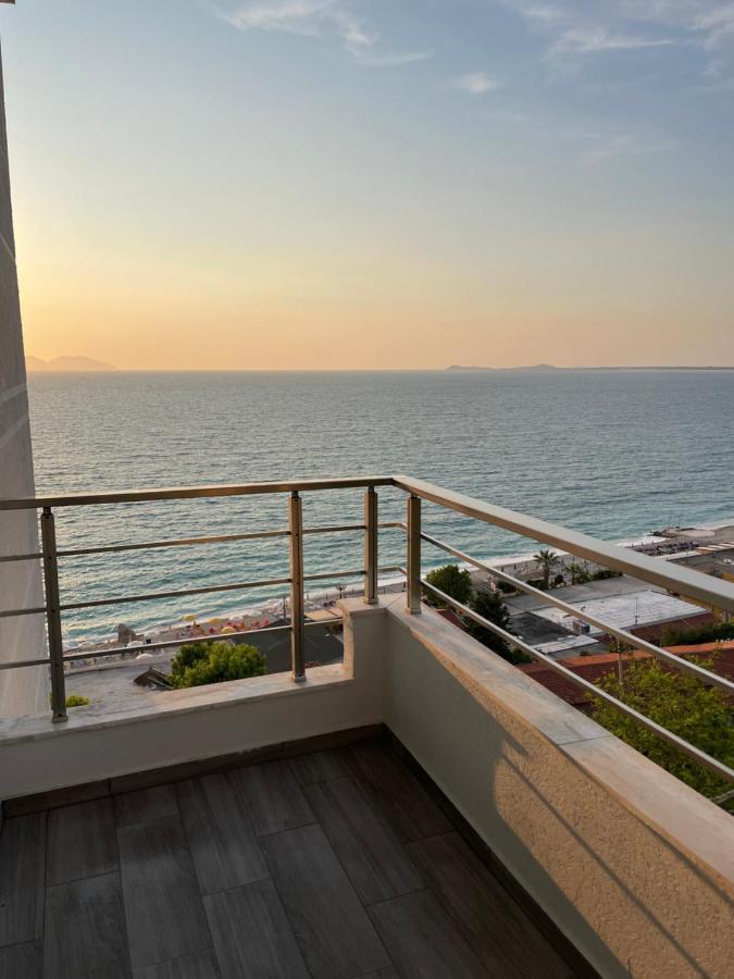 Lotus Apartments Vlore Bagian luar foto