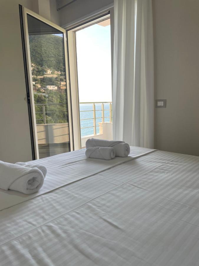 Lotus Apartments Vlore Bagian luar foto