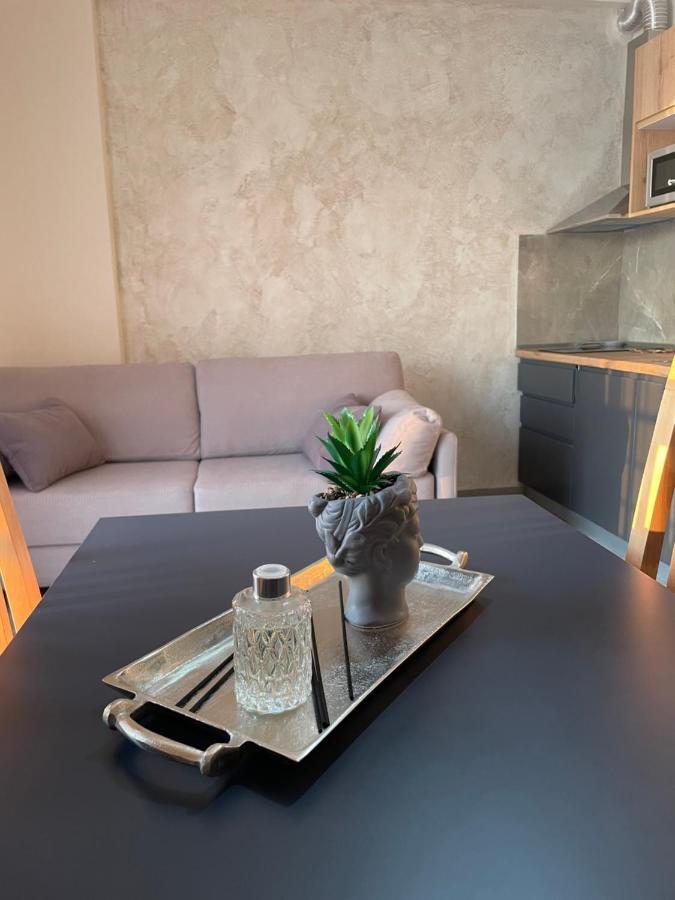 Lotus Apartments Vlore Bagian luar foto