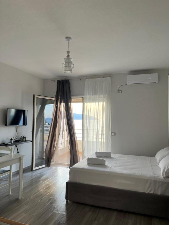 Lotus Apartments Vlore Bagian luar foto
