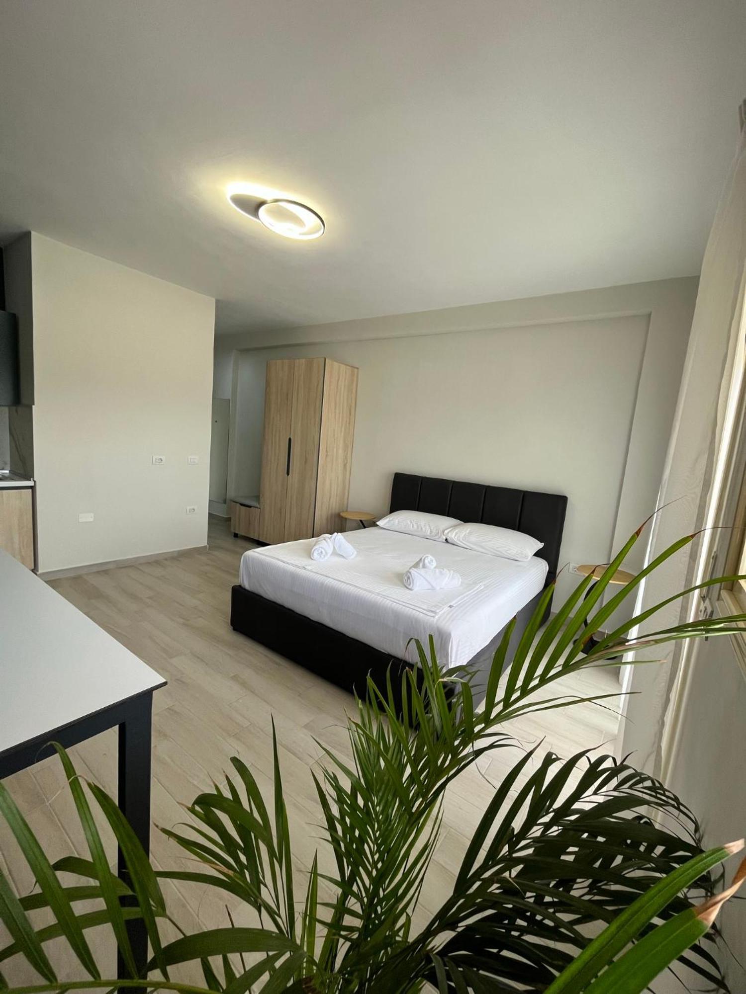 Lotus Apartments Vlore Bagian luar foto