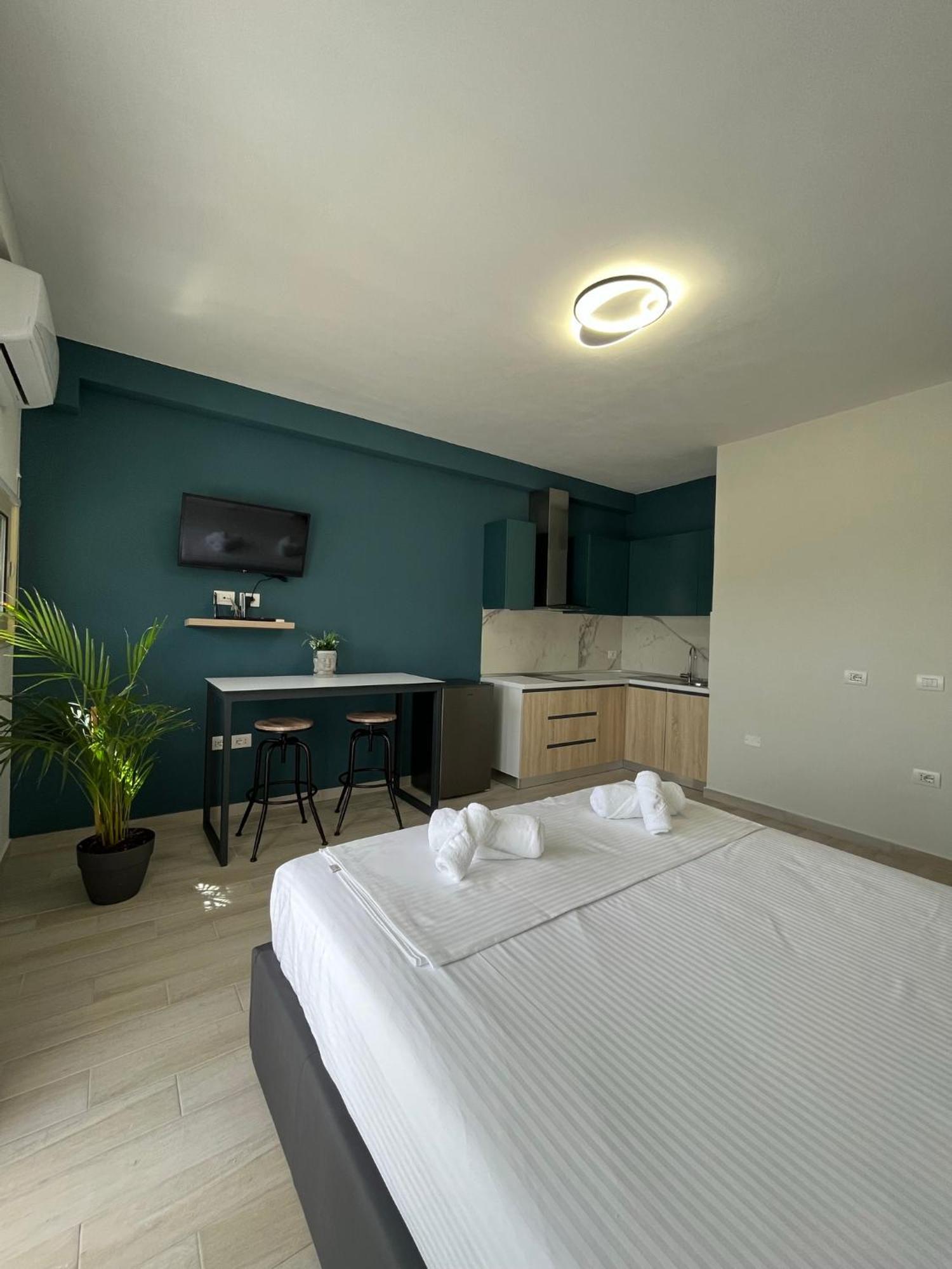 Lotus Apartments Vlore Bagian luar foto